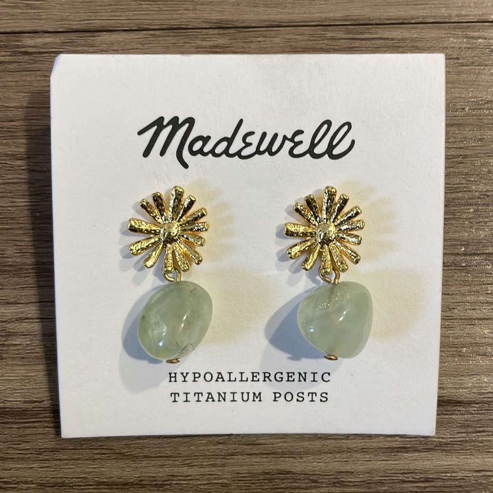 Madewell Mojave Daisy Jade Gemstone Drop Flower Stud Earrings Vintage Gold